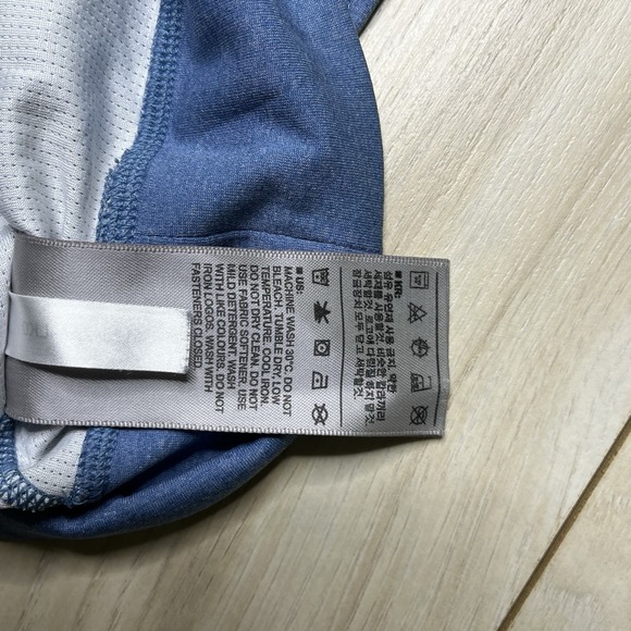 KJUS Men's 1/2 Zip Performance Golf Pullover Sweater Blue Size Medium Logo - Picture 10 of 16